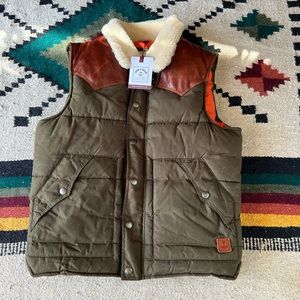 Iron & Resin Basin Vest in Olive Green Size Medium